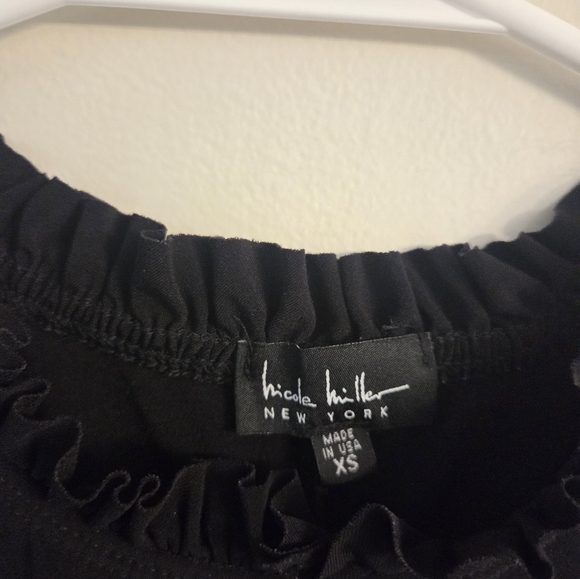 Elegant Black Dress By Nicole Miller Size Xs - Picture 2 of 3